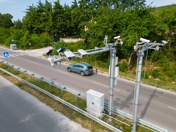 Cameras Speed Control Radars Busy Highway Monitor Record Speeding Violations — Stock Photo, Image
