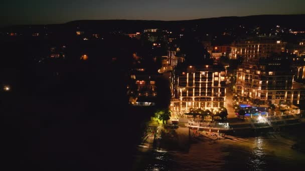 Noci Drone Odhaluje Luxusní Přímořské Letovisko Hotel Bulharském Pobřeží Světla — Stock video