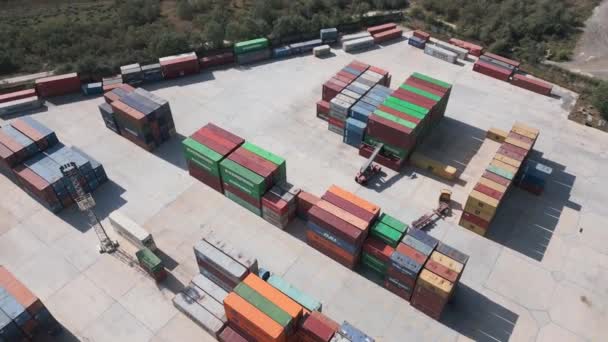 Luftaufnahme Eines Containerterminals Hafen Riesige Container Auf Ihre Reise Warten — Stockvideo