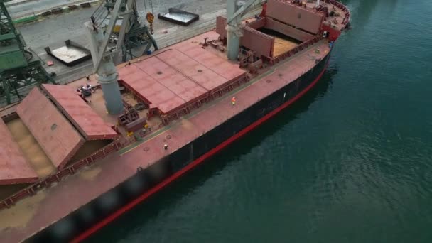 Cargo Vraquier Chargé Ras Bord Avec Grain Prépare Pour Départ — Video