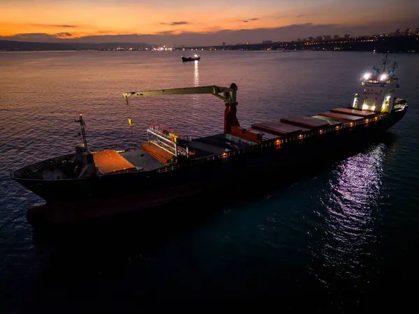 Luchtfoto Vrachtschip Bulkschip Nachts Zee — Stockfoto