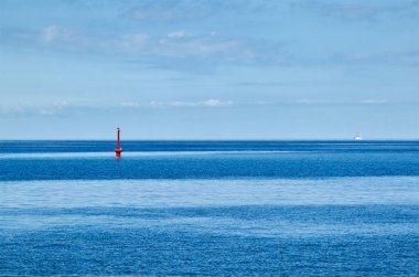 Mavi deniz manzaralı. Adriyatik denizi, mavi ufuk