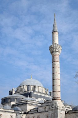 İstanbul 'daki cami kubbesi, hindi.