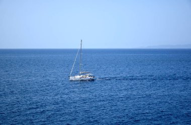 Yelkenli mavi bir ufuk, Hvar, Hırvatistan