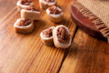 Ev yapımı Meksika tatlıları, tatlandırılmış sütten yapılır, geleneksel olarak el yapımı..