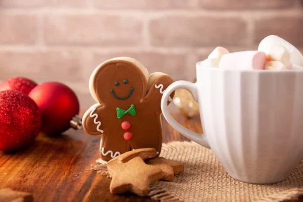 Christmas Homemade Gingerbread Man Cookie White Cup Hot Chocolate Marshmallows — Stock Photo, Image