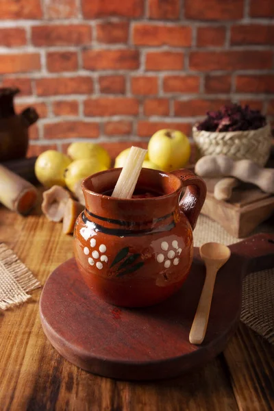 Ponche Frutas Navidad 在墨西哥 圣诞果酒是一种富含水果的热饮 传统上在12月的圣餐和圣诞前夕饮用 — 图库照片