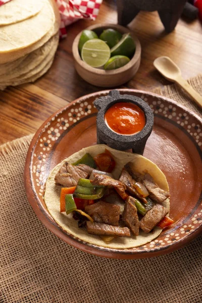 Fajita Taco Meksyku Jest Również Nazywany Alambre Res Bardzo Popularny — Zdjęcie stockowe