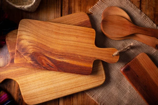 Pusty Wiejski Drewniany Deska Cięcia Kuchni Starym Drewnianym Stole Rustykalnym — Zdjęcie stockowe