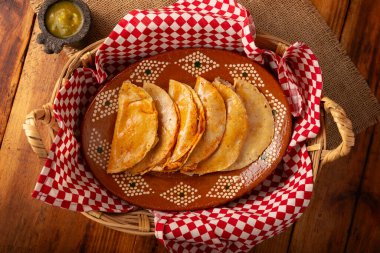 Tacos de Canasta, Tacos Sudados olarak da bilinen 