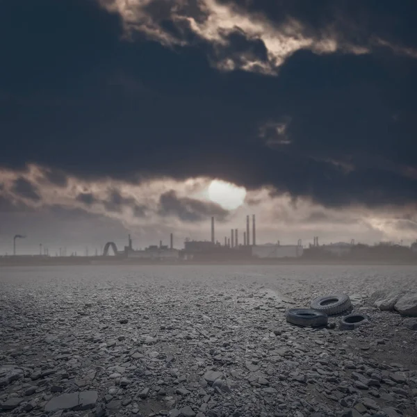 Arid Kopár Föld Hulladékkal Szmog Szennyező Gyárakkal Háttérben Globális Felmelegedés — Stock Fotó