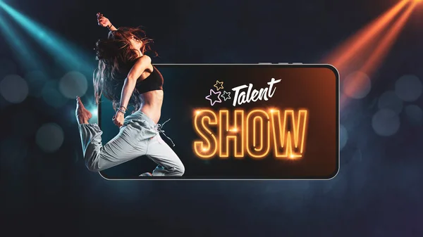 Talent Show Publicité Femme Dansant Dans Smartphone Concept Divertissement Ligne — Photo