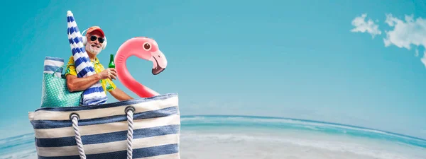 Happy Senior Man Travelling Beach Bag Summer Vacations Concept — Stock Photo, Image