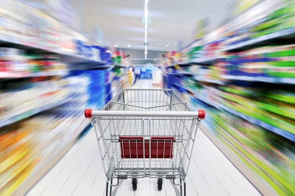 Empty Shopping Cart Supermarket Aisle Grocery Shopping Retail Concept Pov — Foto Stock