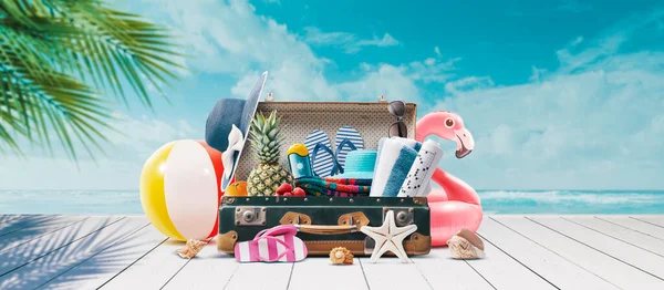 Vintage Suitcase Colorful Summer Accessories Tropical Beach Deck Summer Vacations — Stock Photo, Image