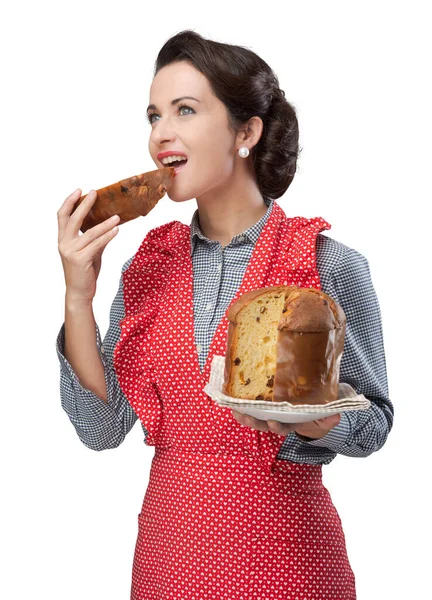 Rocznika Kobieta Fartuch Jedzenia Kawałek Panettone Tradycyjne Włoskie Domowe Ciasto — Zdjęcie stockowe