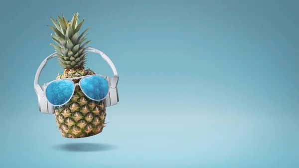 ヘッドフォンを着用し 夏とパーティーのコンセプトを聞いて幸せなパイナップル — ストック写真