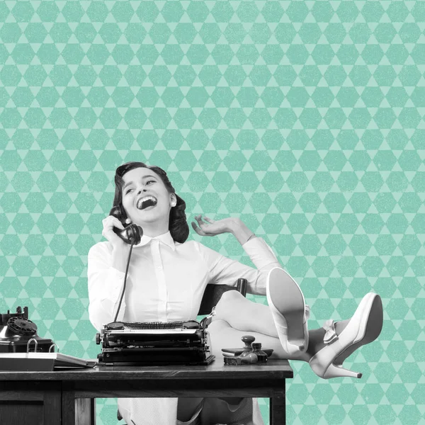Lazy Rude Vintage Style Secretary Feet Office Desk She Gossiping — Stock Photo, Image