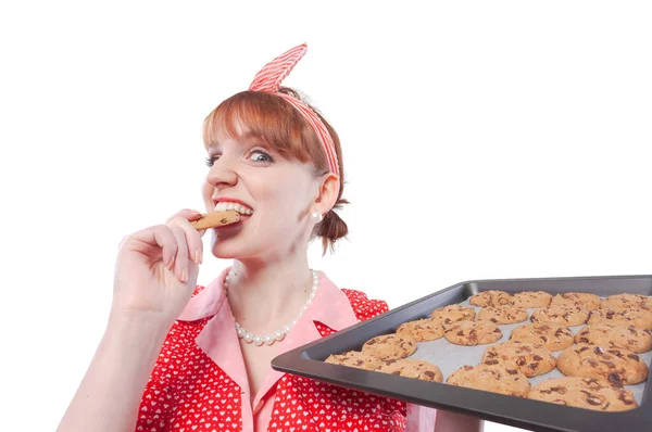 Glückliche Hausfrau Vintage Stil Die Ihre Frisch Gebackenen Hausgemachten Süßigkeiten — Stockfoto