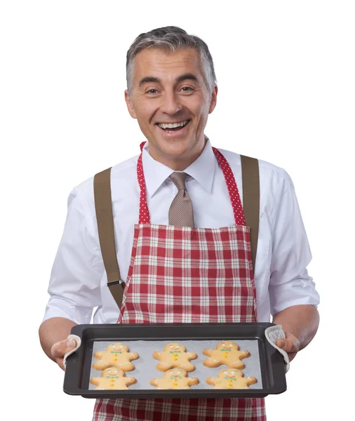 Sorridente Uomo Epoca Grembiule Che Cucina Deliziosi Biscotti Uomini Pan — Foto Stock