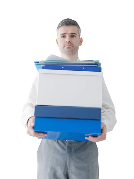 Selbstbewusster Geschäftsmann Mit Kartons Und Papieren Büro — Stockfoto