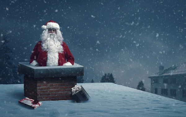 Lustig Fet Jultomte Fast Skorsten Han Levererar Gåvor Julafton — Stockfoto