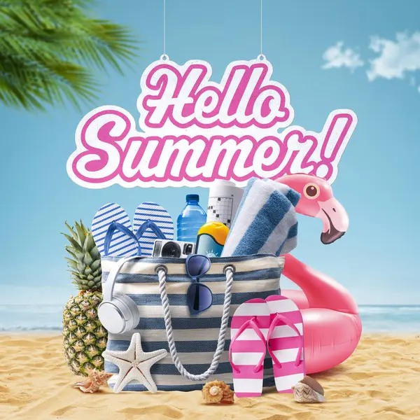 アクセサリーや熱帯のビーチでかわいいインフレータブルフラミンゴとビーチバッグ こんにちは夏の看板ハング 夏の休暇や旅行のコンセプト — ストック写真