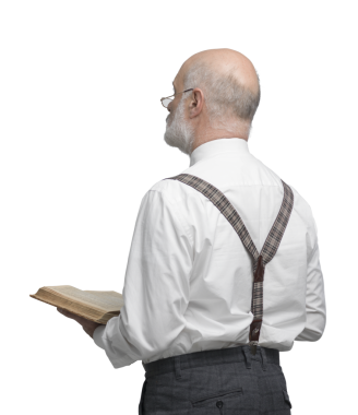 Akademik profesör ders veriyor ve elinde kitap tutuyor.