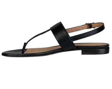 Düz tabanlı klasik siyah kadın sandaletleri, izole edilmiş arka plan. Arka taraf..