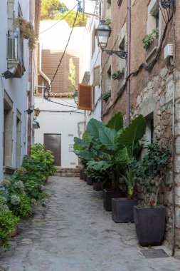 Tossa de Mar 'ın Eski Kasabası, İspanya' nın kaldırım taşı sokakları