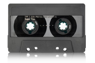 Yeşil makaralı siyah kaset.