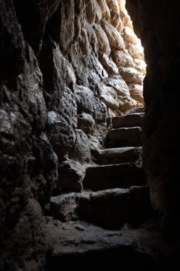 Nuraghe Kulesinin İçindeki Antik Taş Merdiven.