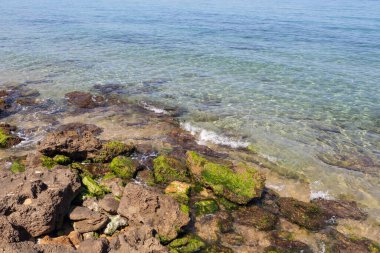 Rocky Outcrop ile Huzurlu Plaj