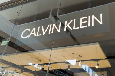 Lubon, Polonya. 27 Eylül 2024. Calvin Klein Mağaza Penceresi İmzası