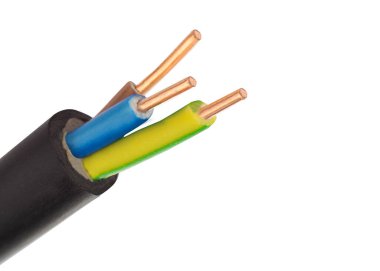 Elektrik kablolarını açıkta kalan bakır kablolarla kapat