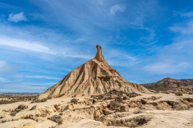 Bardenas Reales, İspanya 'da Castildetierra' nın yarı çöl manzarası.