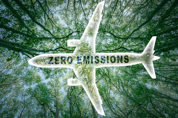 Icona Aereo Commerciale Con Parole Zero Emissioni Una Lussureggiante Foresta — Foto Stock