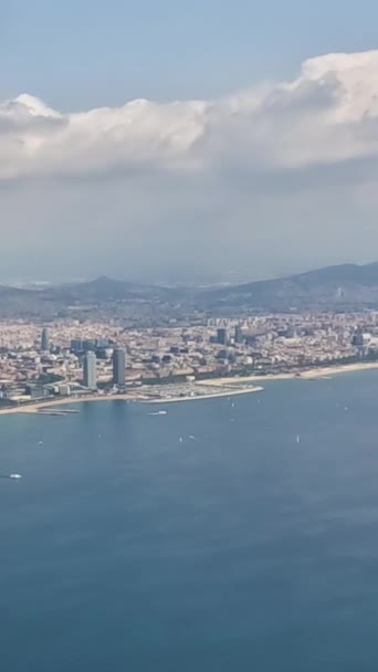 Landing Barcelona Spanje Catalonië Verticaal Zicht Reizen Door Lucht Birds — Stockvideo