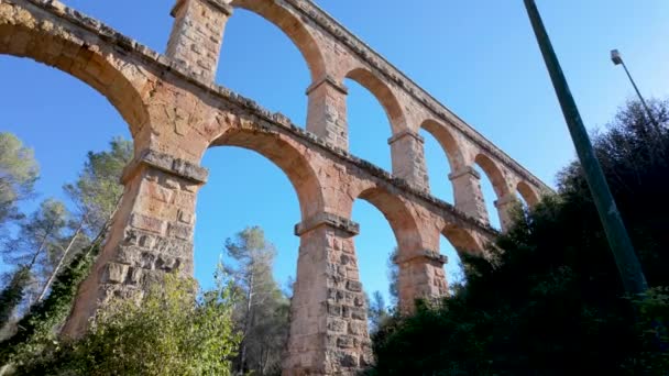 Architectural Marvel Cinematic Journey Pont Del Diable Tarragona Zespół Archeologiczny — Wideo stockowe