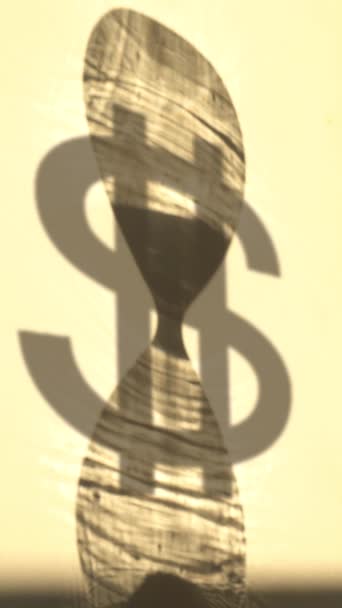 Ampulheta Com Sombra Sinal Dólar Fundo Tempo Conceito Dinheiro Foco — Vídeo de Stock