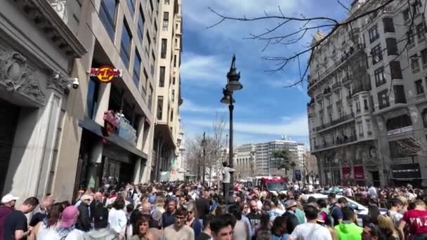 Valencia Spanyolország 2024 Március Tömeg Összegyűlt Valenciában Mascleta Kezdetére Várva — Stock videók