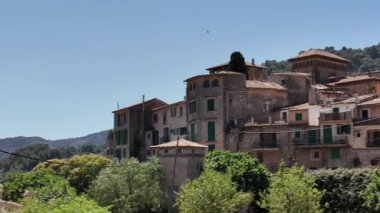 Valldemossa, Mayorka, İspanya 'da büyüleyici bir köy, UNESCO Dünya Mirası sahası