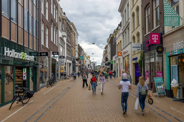 Groningen Nederländerna Juli 2022 Människor Shoppinggatan Herestraat Nära Vismarkt Och — Stockfoto
