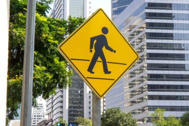 Yaya geçidi işareti. Yayaların yaya geçidi güvenliği sembolü