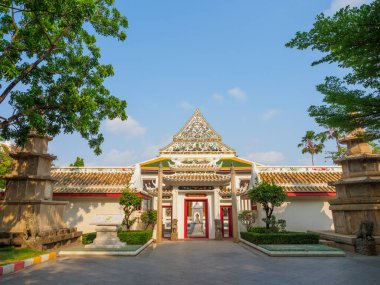 Wat Ratcha Orasaram Ratchaworawiharn, Bangkok Tayland. İlk Rattanakosin dönemi sanatı ile Çin sanatını birleştiren Kral III. Rama tapınağı.