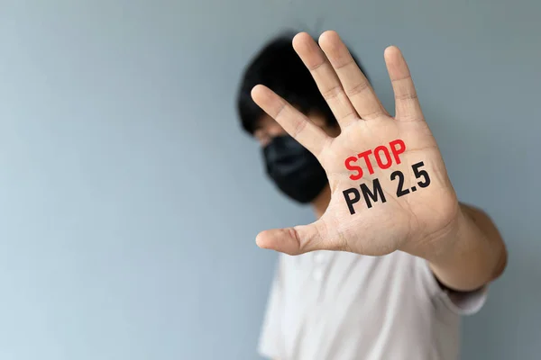 Men Wearing Mask Protect Air Pollution Pm2 Dust Showing Palm — Stock Photo, Image