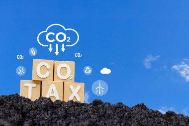 Karbon nötr ve net sıfır emisyon kavramları. Doğal ortam. İklim-nötr uzun vadeli bir strateji. Sera gazı emisyonları hedefleri. yeşil ağ ortası simgesi