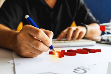 Ekonomik Başarı İçin Vergiler, Masraflar ve Yatırımlar Hesaplanıyor