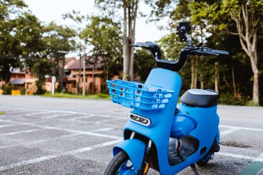 Elektrikli motorsikletimizle sürdürülebilir hareketlilik dalgasında sörf yapmak. Akıllı teknolojiyi ve yeşil enerjiyi kucaklayın, günlük çevreye duyarlı ve verimli bir yol izlemenizi sağlayın..