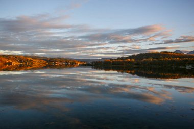 Mestervik ya da Meistervik, Norveç 'in Troms og Finnmark iline bağlı Balsfjord Belediyesi' nde bir köydür.